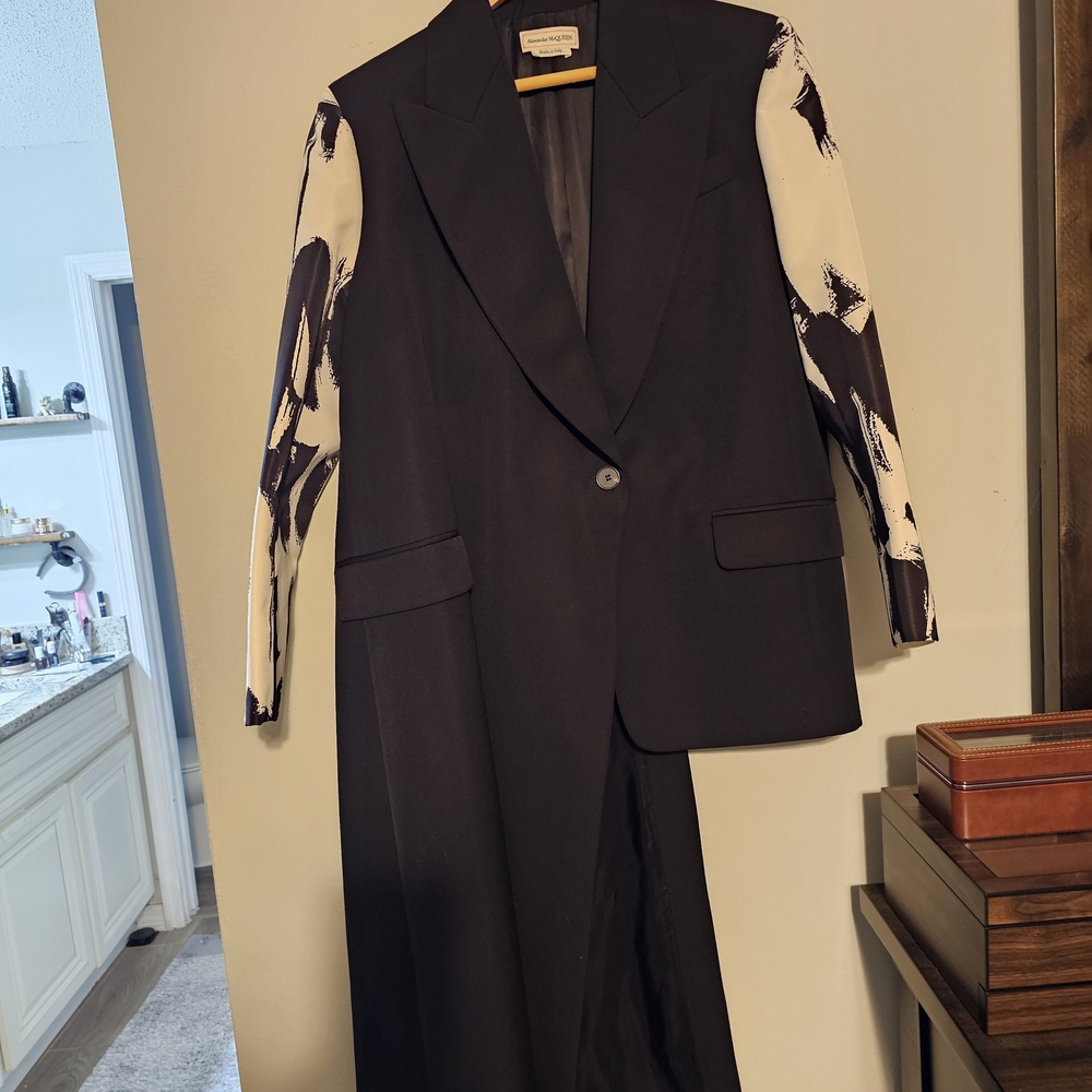 Black and Cream Abstract Print Long Blazer
